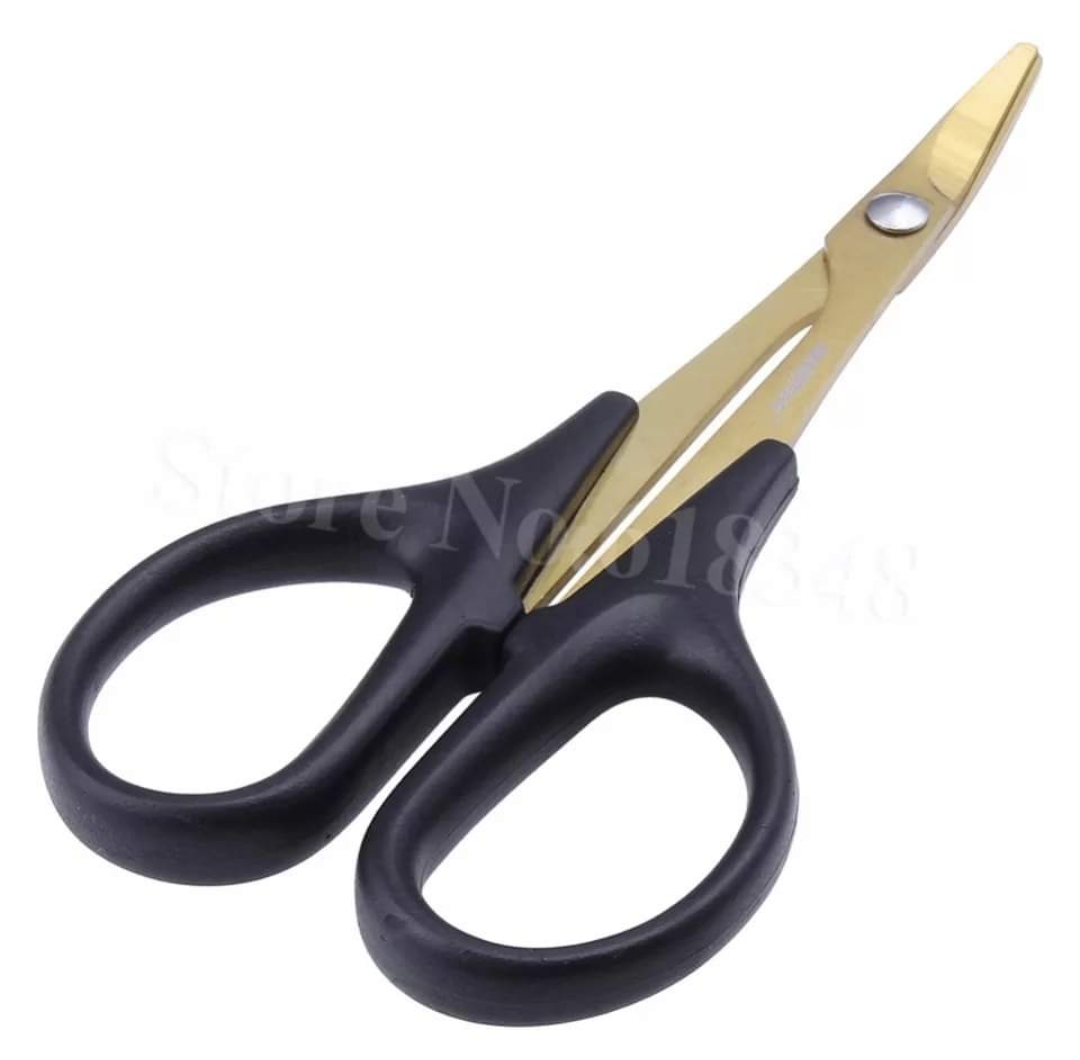 Curved body scissors